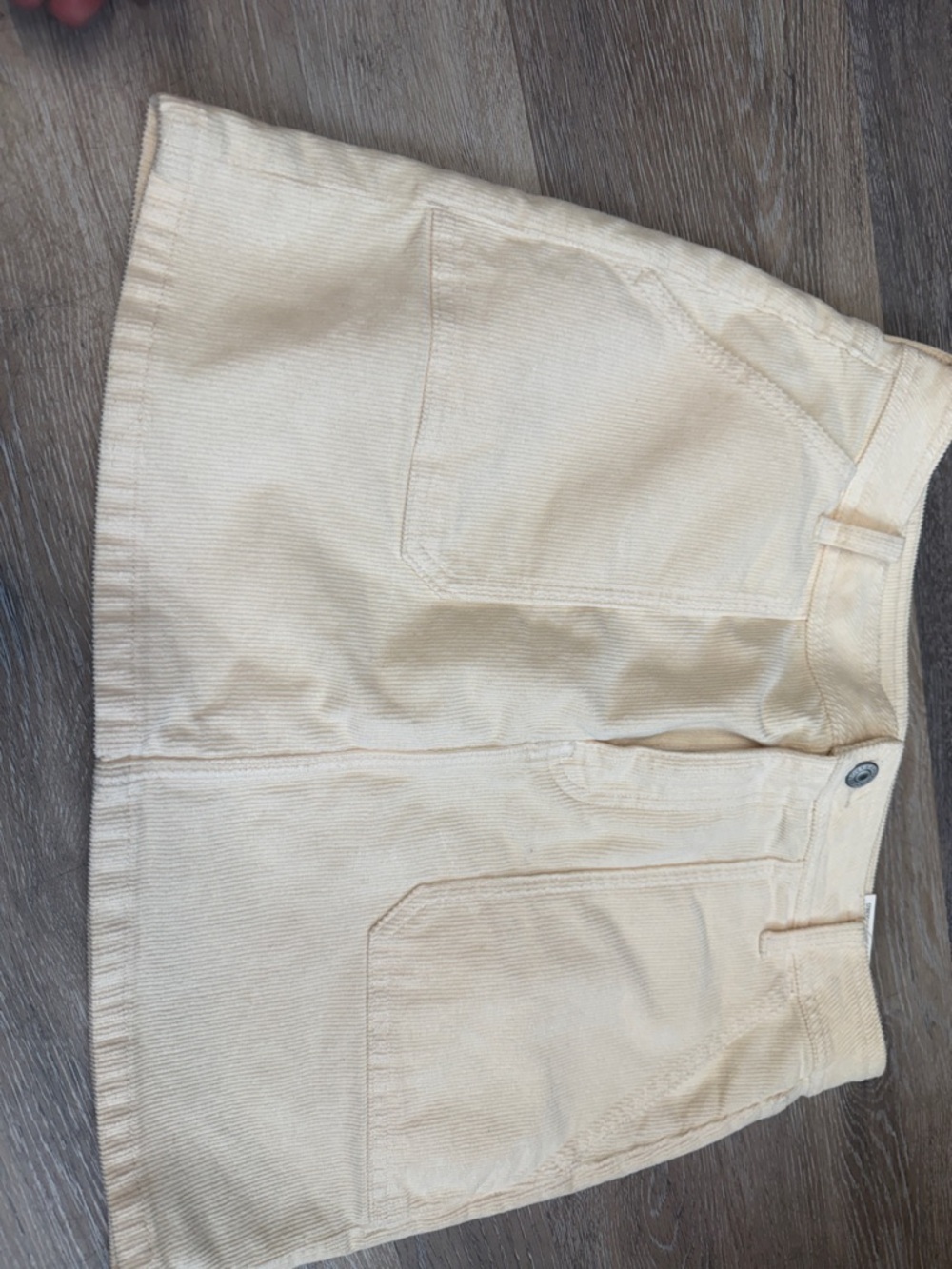 American Eagle High-Rise Mini Corduroy Shorts in Cream size 29W/8 US women